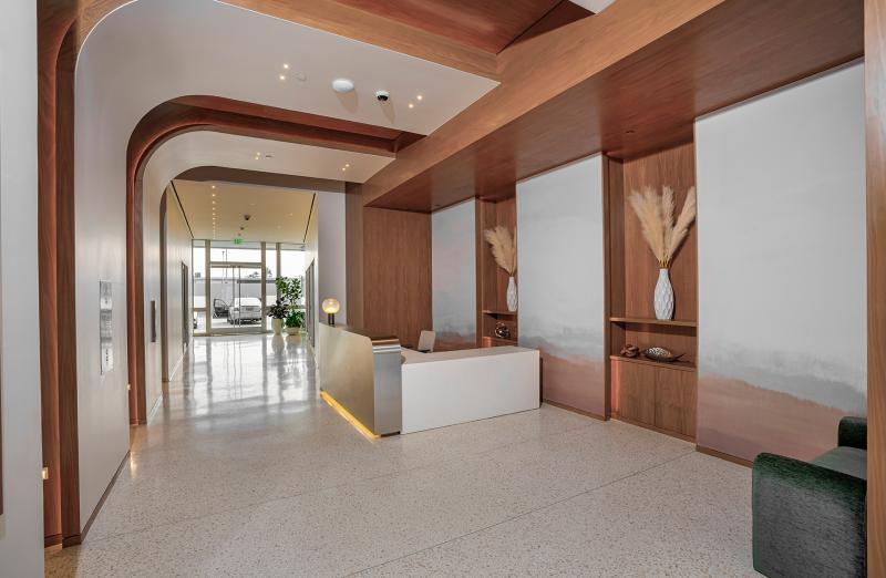 3130WilshireBlvd-foyer.jpg #1